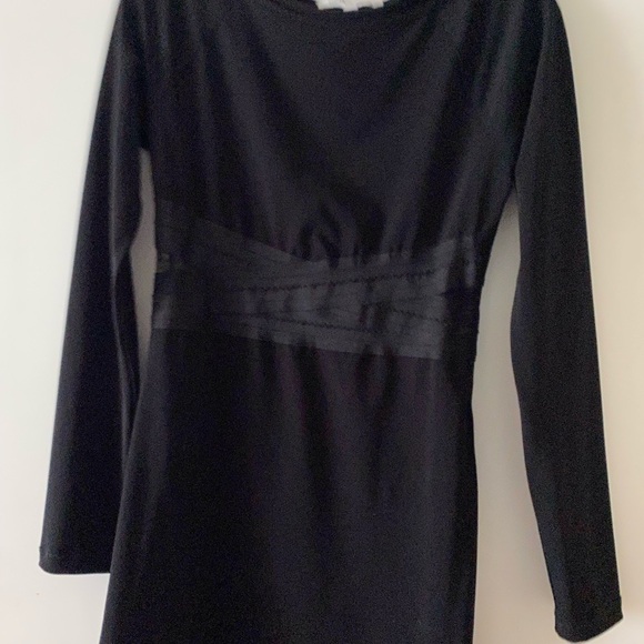 Elizabeth and James long sleeve black dress - Picture 4 of 7